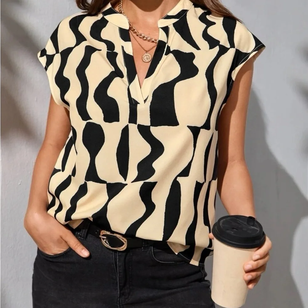 New notched neck ALLOVER print top